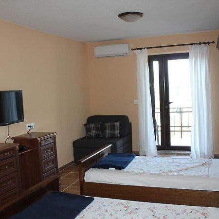 Villa Malina New Tivat Exterior photo