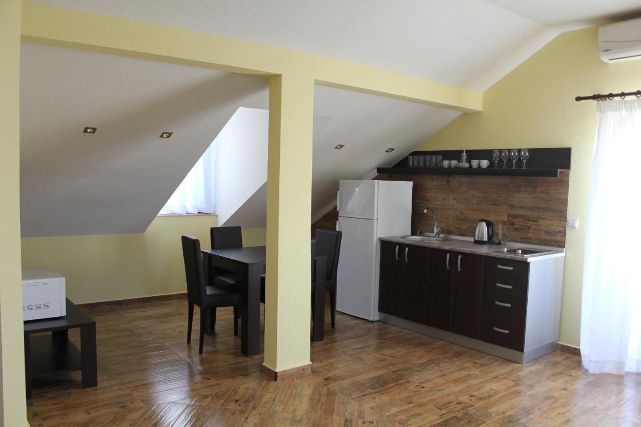 Villa Malina New Tivat Exterior photo