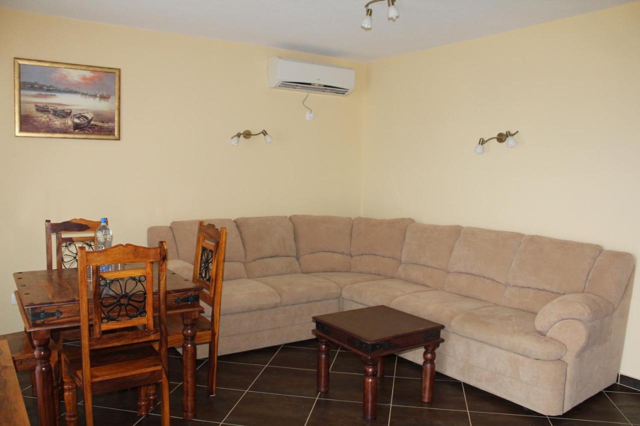 Villa Malina New Tivat Exterior photo