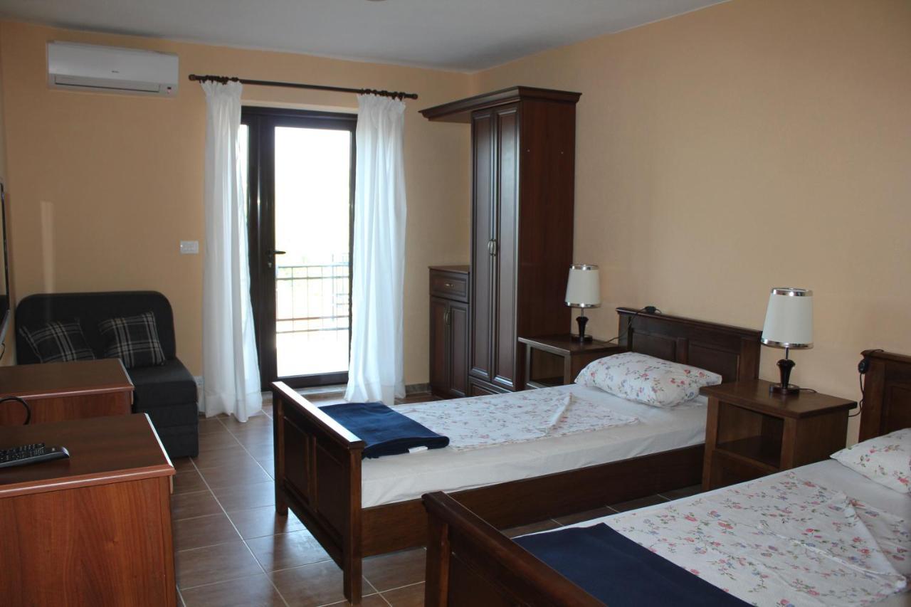 Villa Malina New Tivat Exterior photo